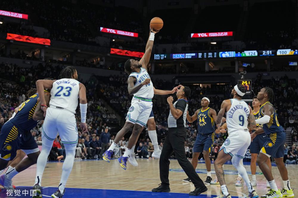 首个主场比 首个主场比